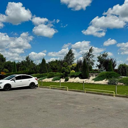Hotel Ні Пуху, Ні Пера! Reshetylivka Exterior foto